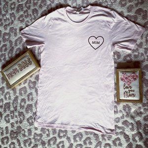 Pink Heart Mom t-shirt
